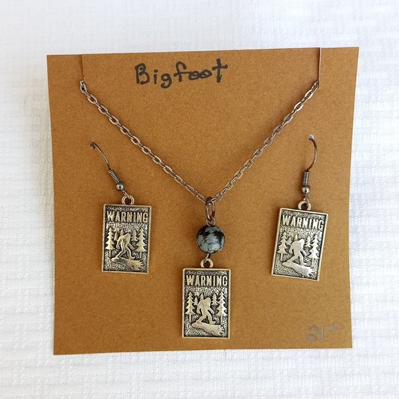 Bigfoot "Warning" Earrings & Necklace jewelry set - Picture 2 of 5